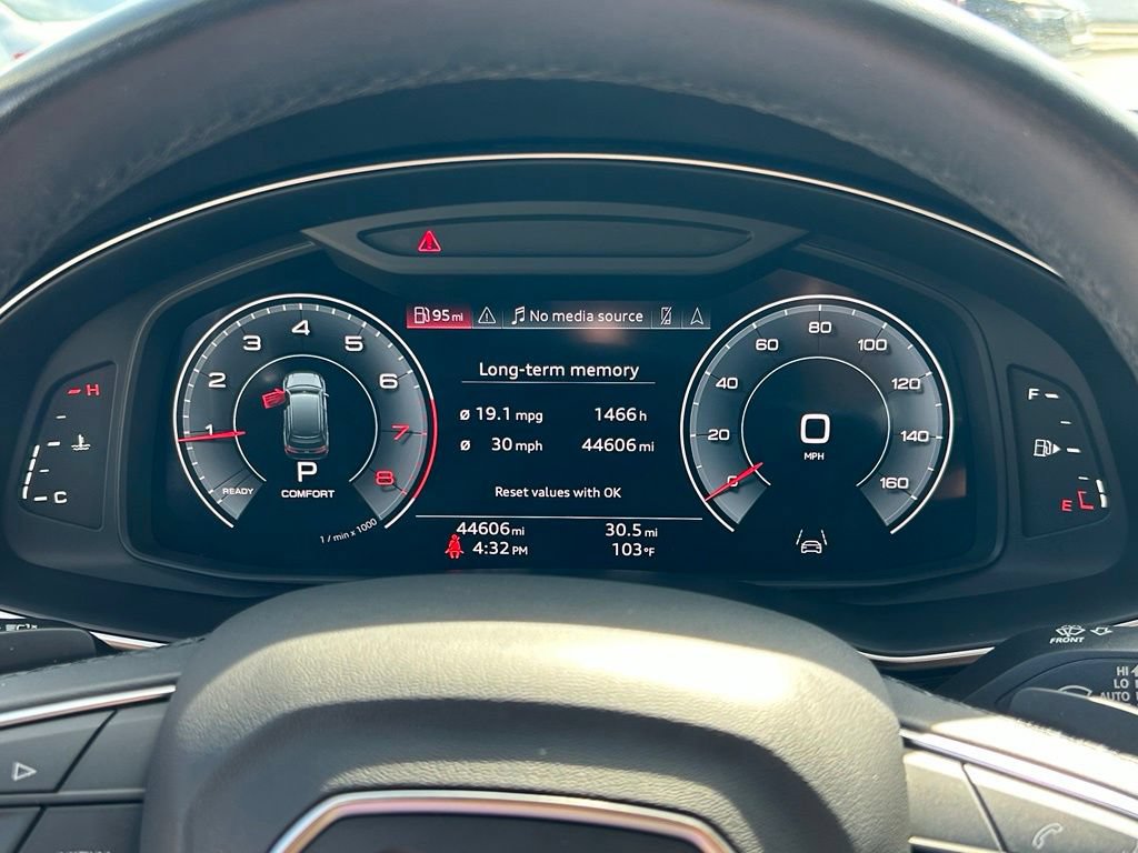 Used 2023 Audi Q7 3.0T Premium w/ Convenience Package AWD/4WD image 28