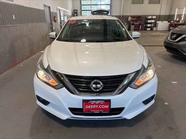 Used 2016 Nissan Altima 2.5 SL FWD image 8