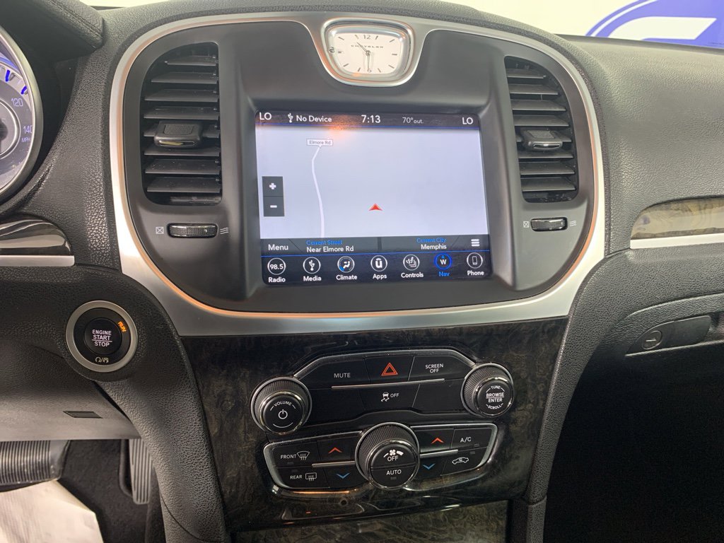 Used 2019 Chrysler 300 Limited image 26