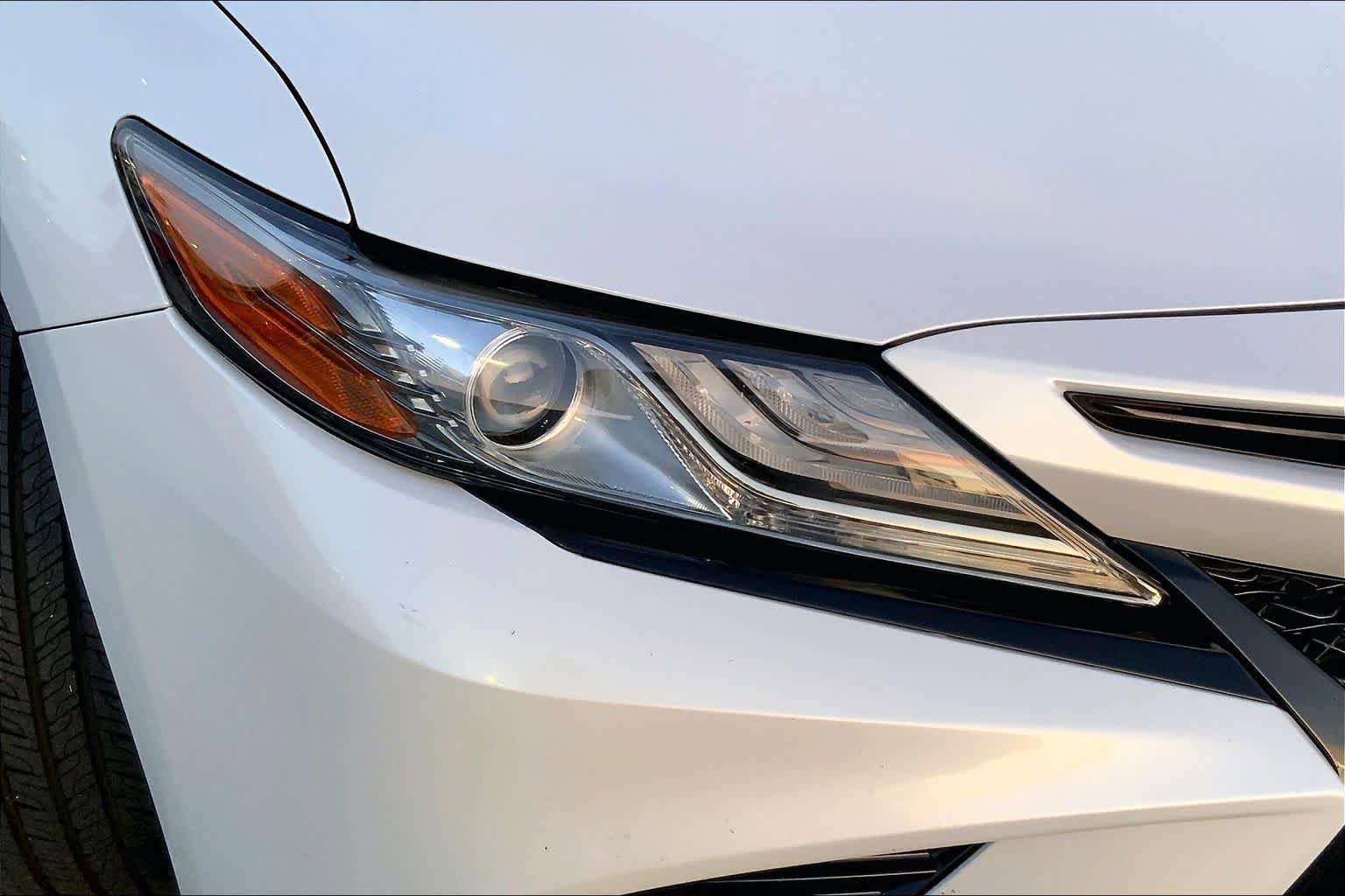Used 2019 Toyota Camry XSE FWD image 26