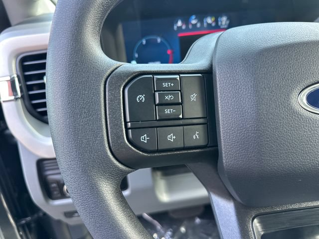 New 2026 Ford F350 XLT w/ XLT Premium Package AWD/4WD image 16