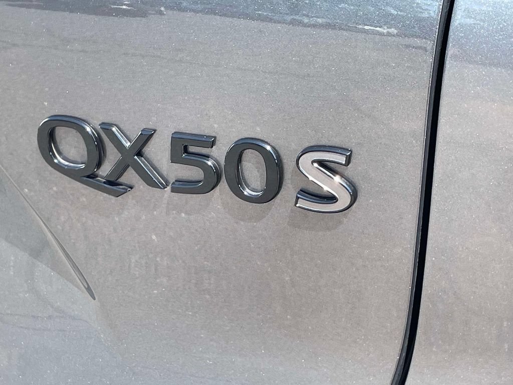 Used 2023 INFINITI QX50 Sport AWD/4WD image 9