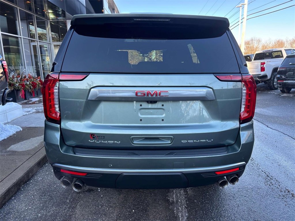 Used 2024 GMC Yukon Denali w/ Denali Reserve Package image 4