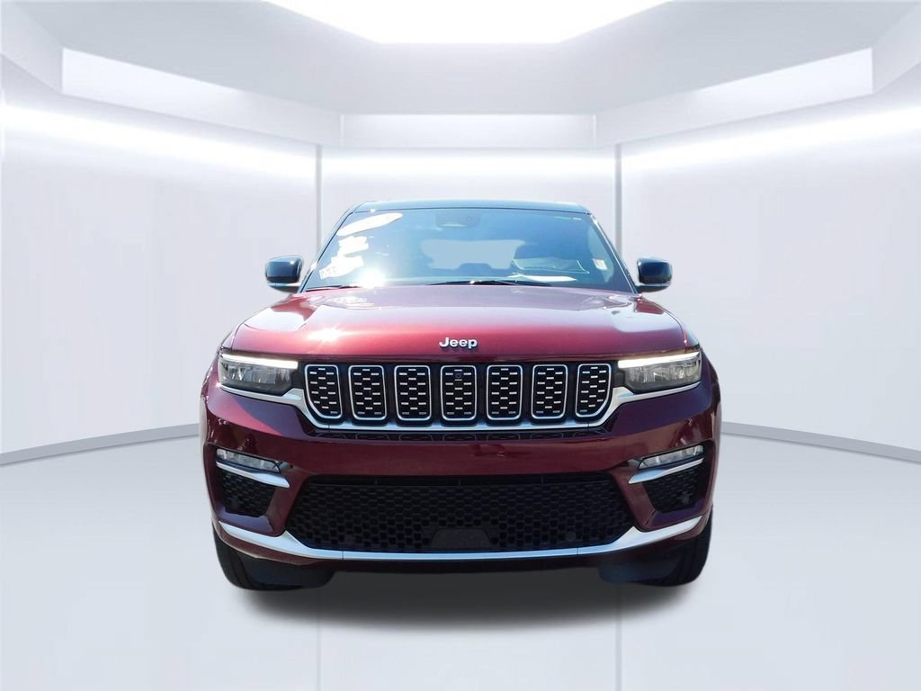 Used 2023 Jeep Grand Cherokee Summit w/ MOPAR Finishing Package AWD/4WD image 8