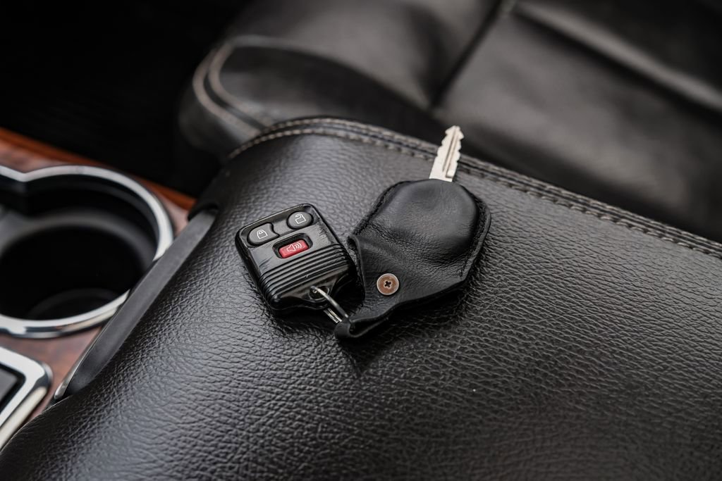 Used 2010 Ford F150 Lariat image 52