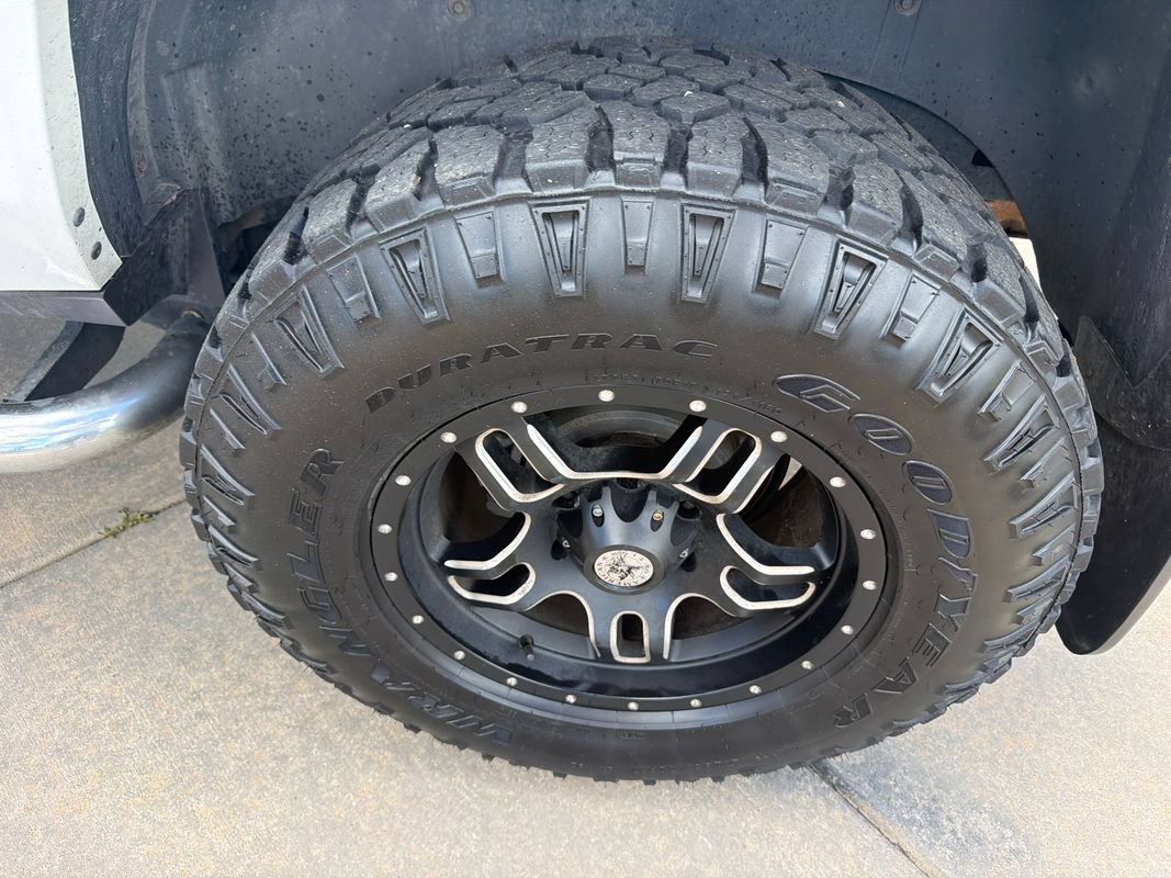 Used 2006 HUMMER H3 w/ Chrome Appearance Package AWD/4WD image 10