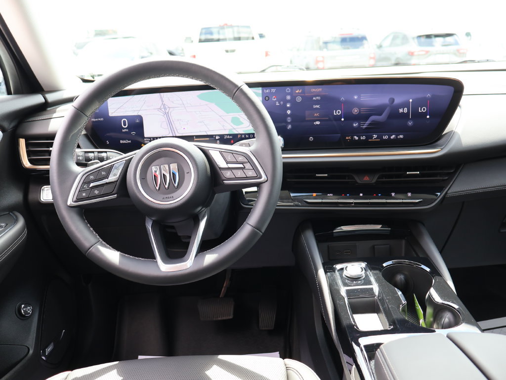 Used 2025 Buick Envision Avenir AWD/4WD image 18