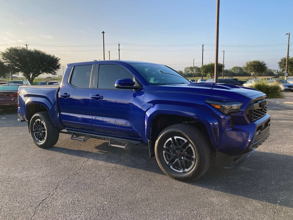 Certified 2024 Toyota Tacoma TRD Sport w/ TRD Sport Upgrade Package AWD/4WD image 2