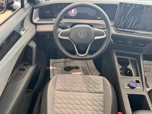 New 2025 Volkswagen Tiguan S FWD image 11