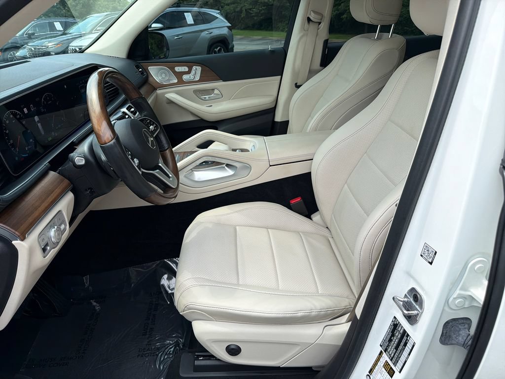 Used 2022 Mercedes-Benz GLS 450 4MATIC image 9