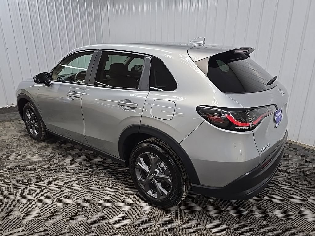 Used 2026 Honda HR-V LX image 9