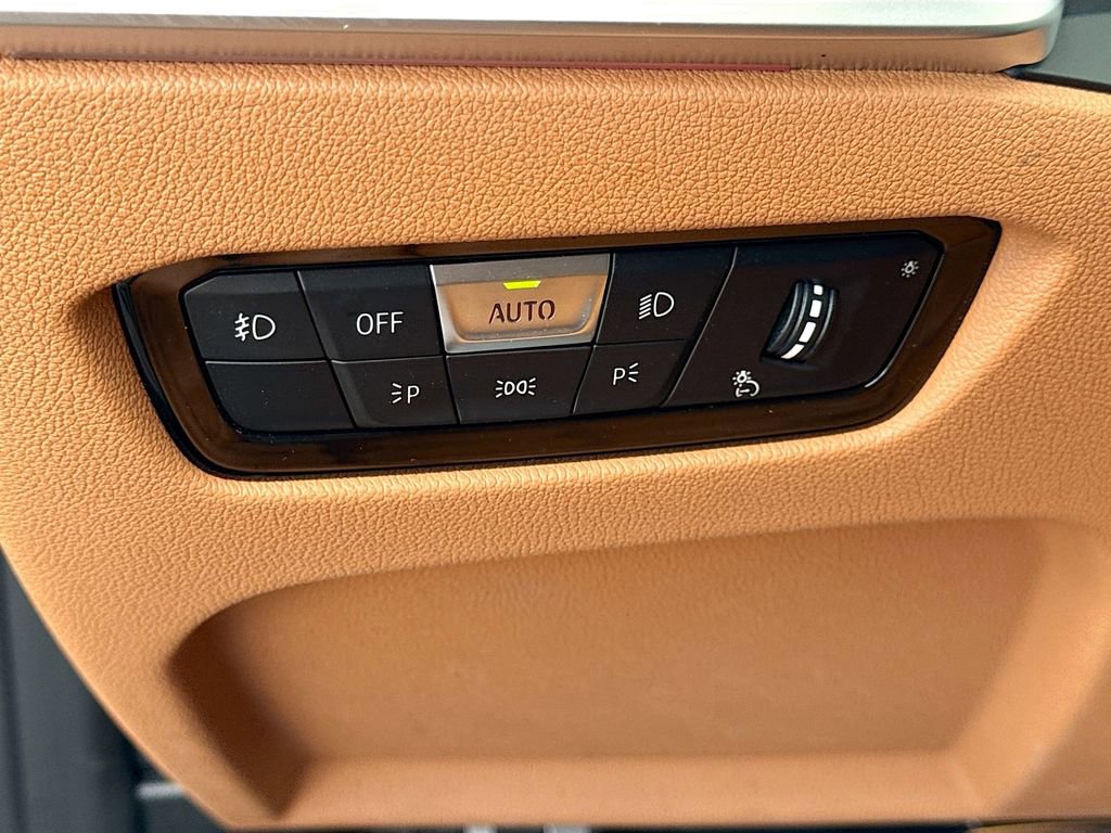 Used 2023 BMW 430i Convertible w/ M Sport Package image 33