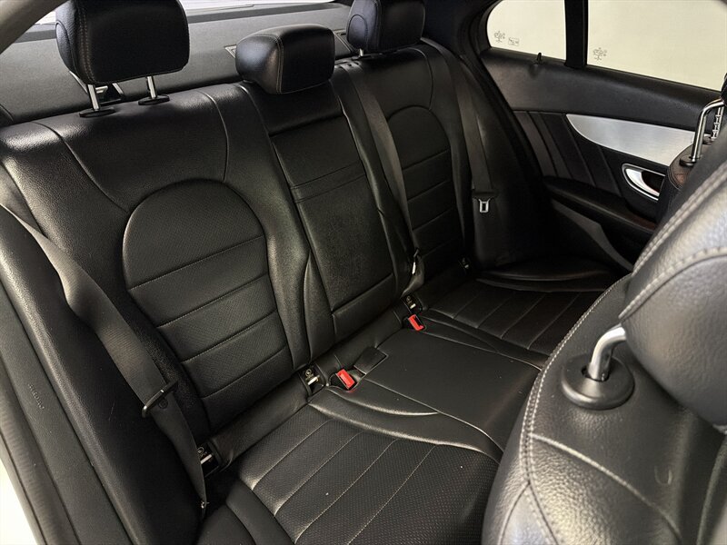 Used 2019 Mercedes-Benz C 300 Sedan image 32