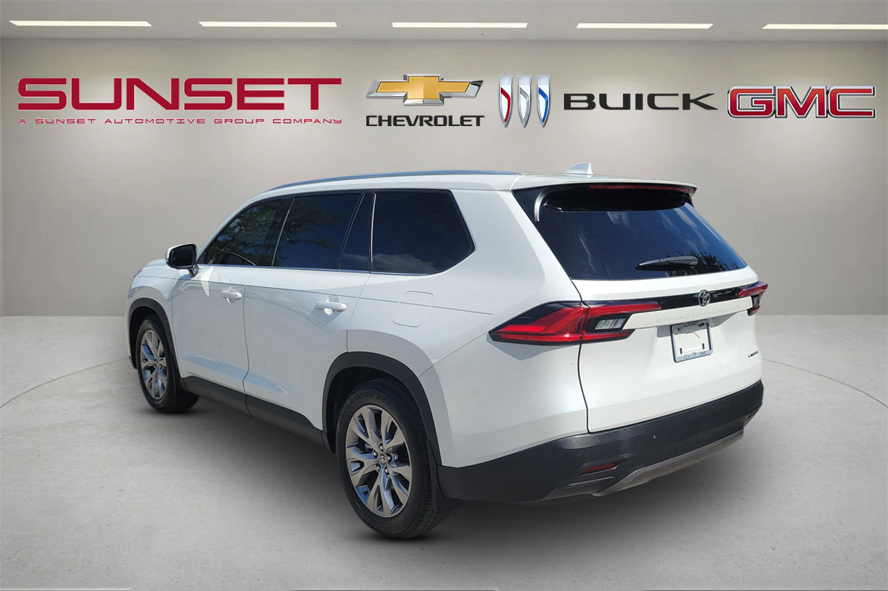 Used 2024 Toyota Grand Highlander Limited image 6