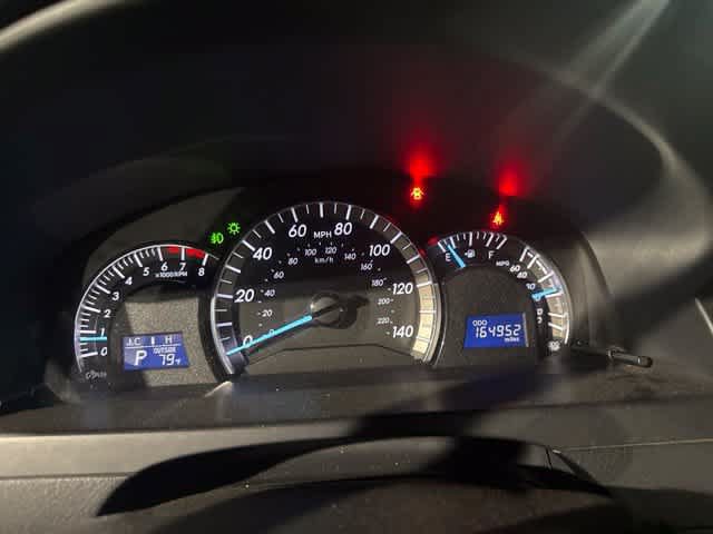 Used 2012 Toyota Camry SE w/ Leather Pkg FWD image 15