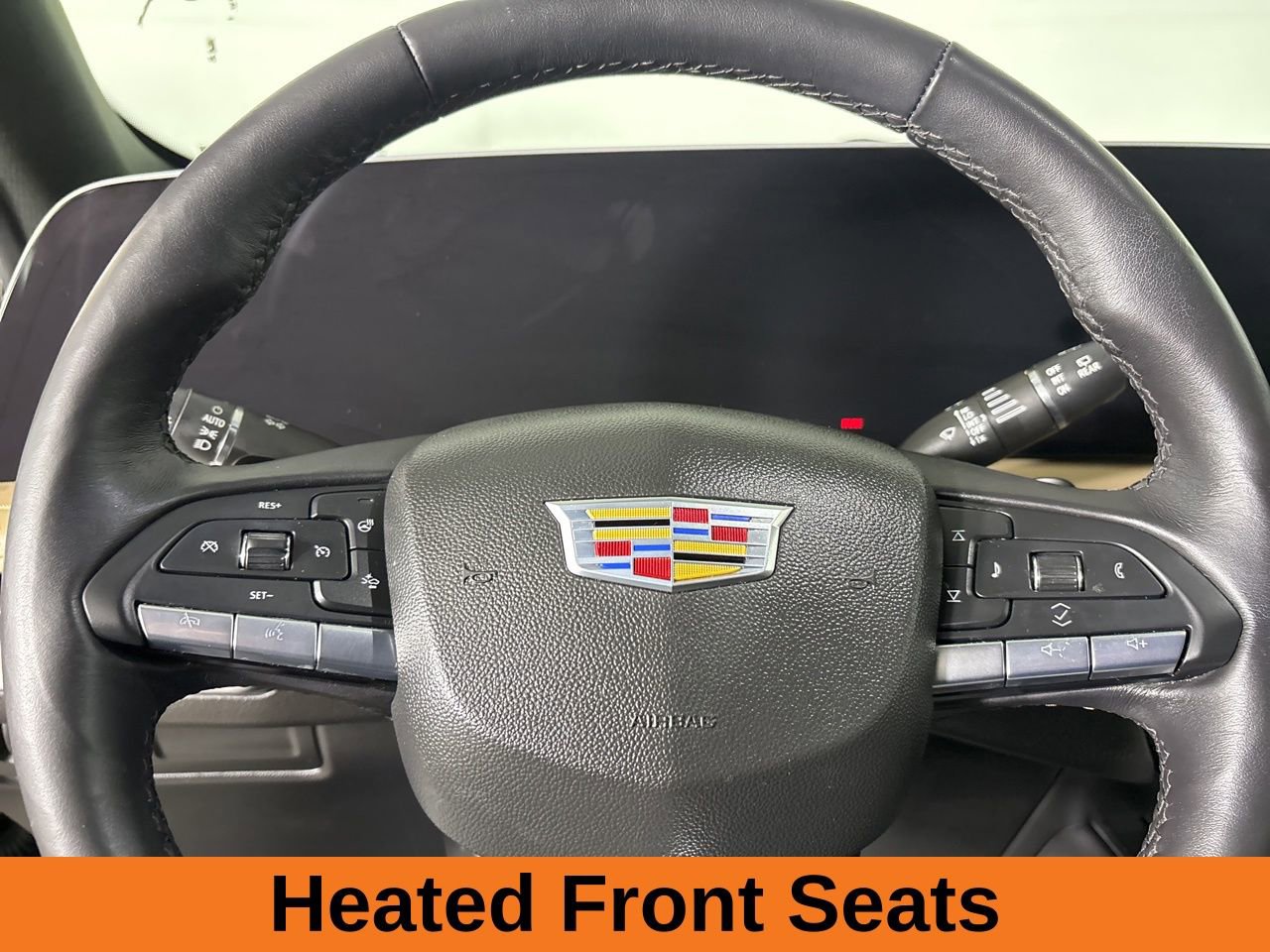Used 2024 Cadillac XT4 Luxury w/ Cold Weather Package image 13