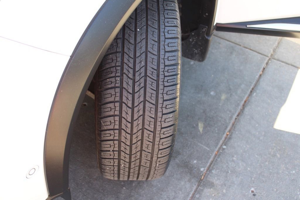 Used 2021 Nissan Rogue Platinum image 14