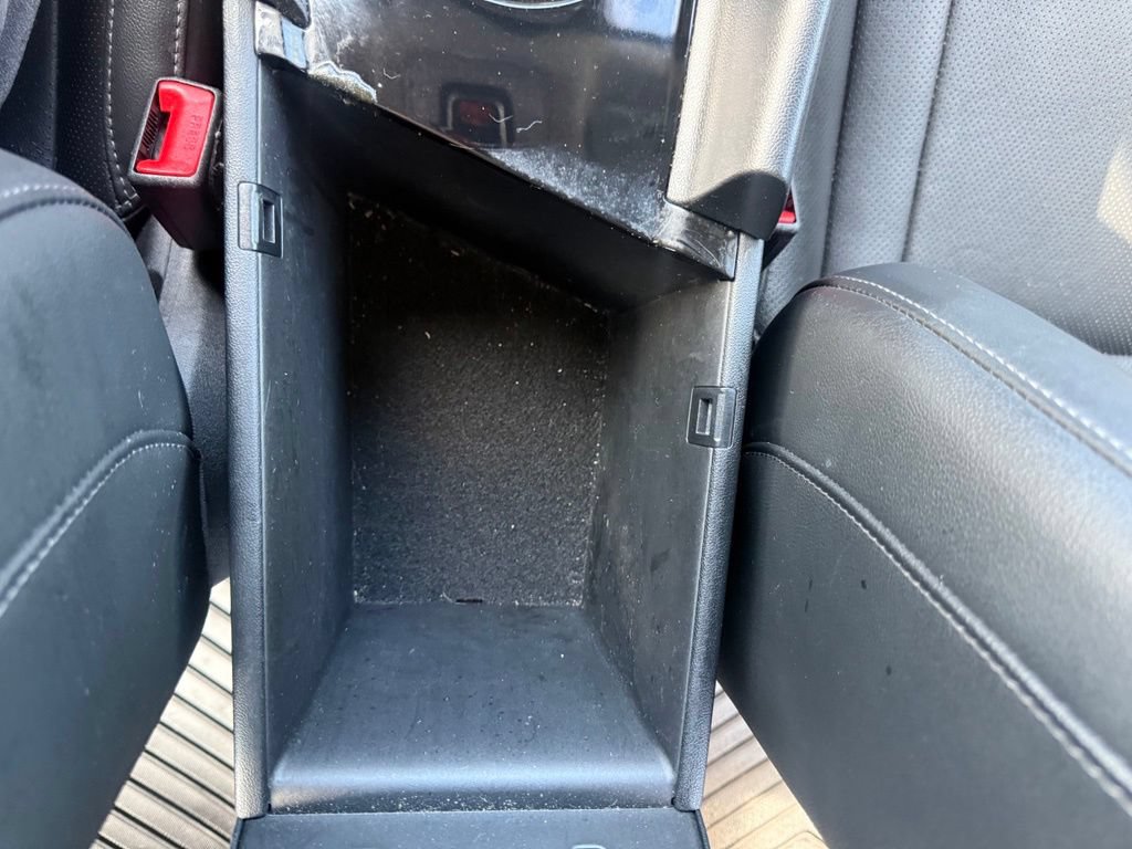 Used 2023 Hyundai Elantra Limited FWD image 27
