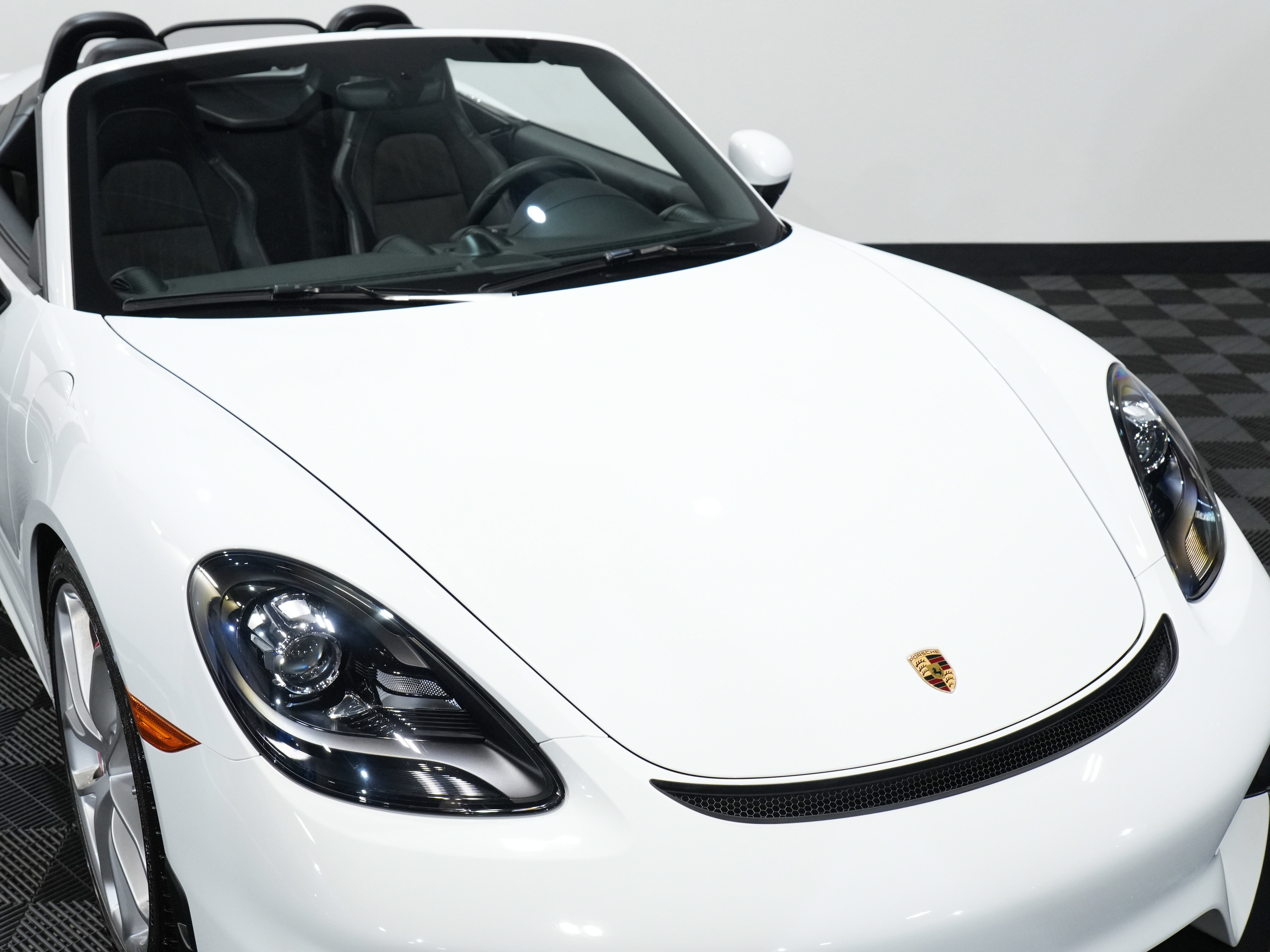 Used 2021 Porsche 718 Boxster Spyder image 13