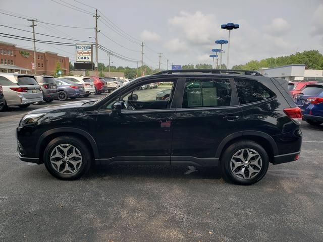 Certified 2024 Subaru Forester Premium AWD/4WD image 7