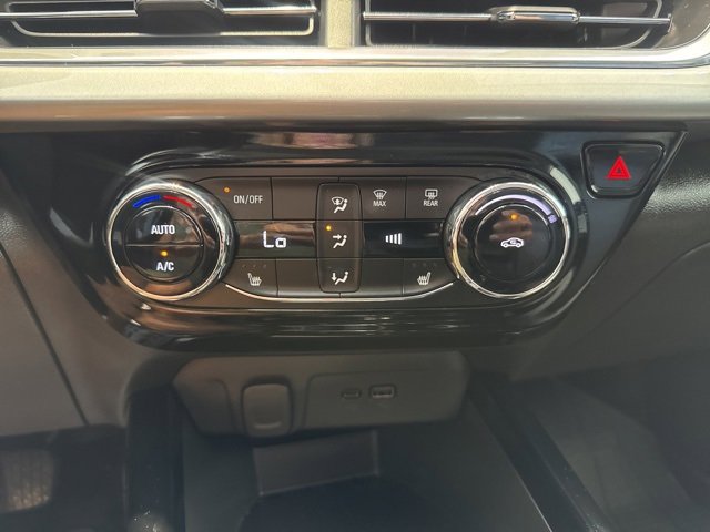 Certified 2024 Chevrolet Trax LT w/ LT Convenience Package image 18