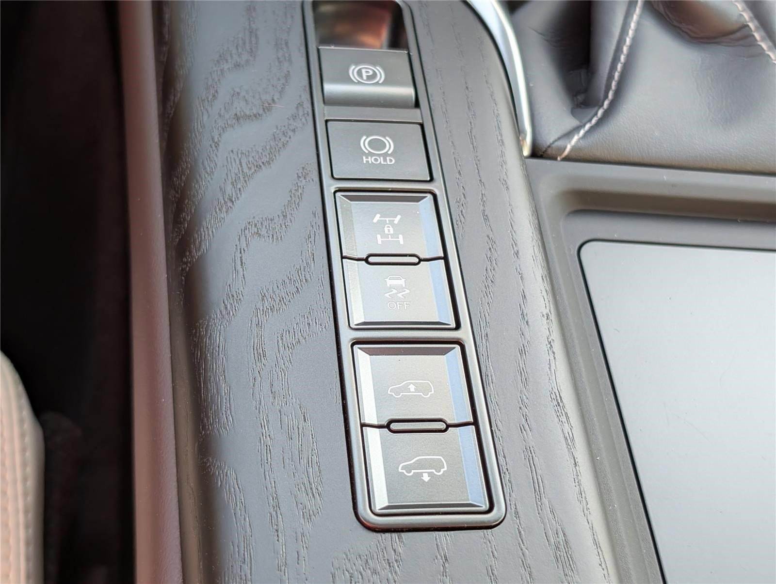 New 2026 Lexus LX 600 4WD w/ Luxury Package image 26