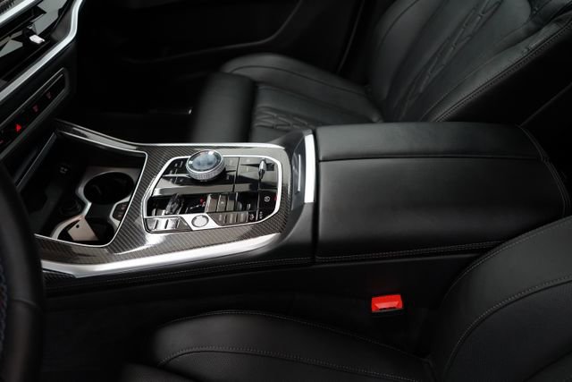 Used 2026 BMW X7 M60i image 80