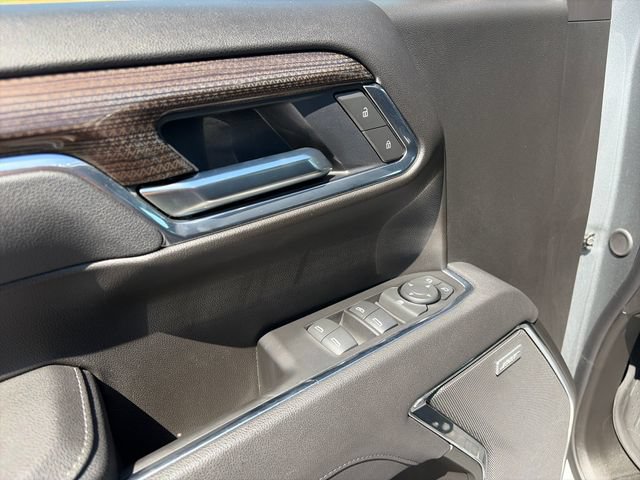 Used 2025 Chevrolet Silverado 1500 LT Trail Boss w/ Convenience Package II AWD/4WD image 19