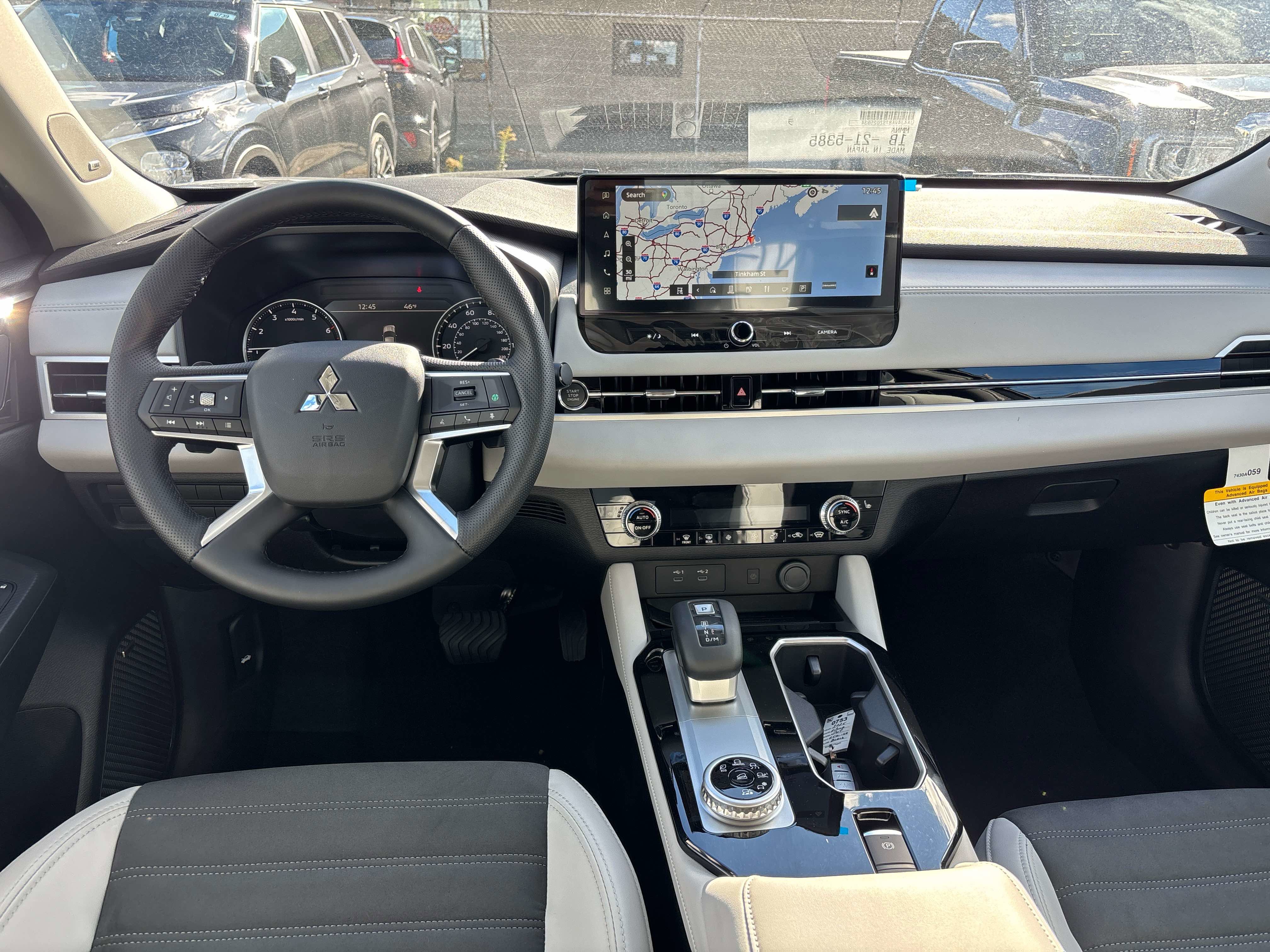 New 2025 Mitsubishi Outlander SE image 6