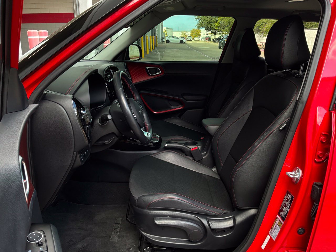 Used 2024 Kia Soul GT-Line FWD image 11