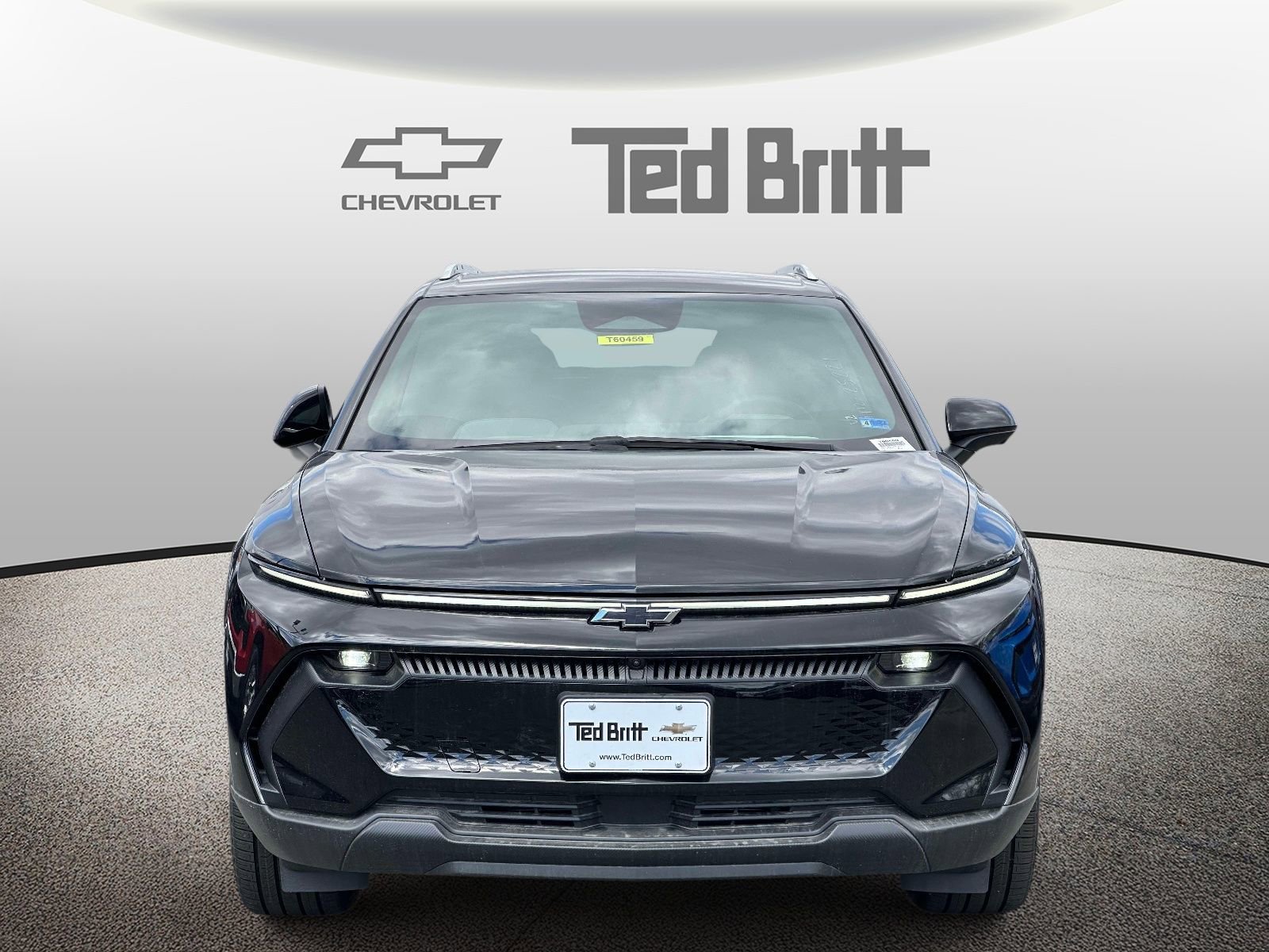 New 2026 Chevrolet Equinox EV LT w/ LPO, Blackout Package FWD image 2