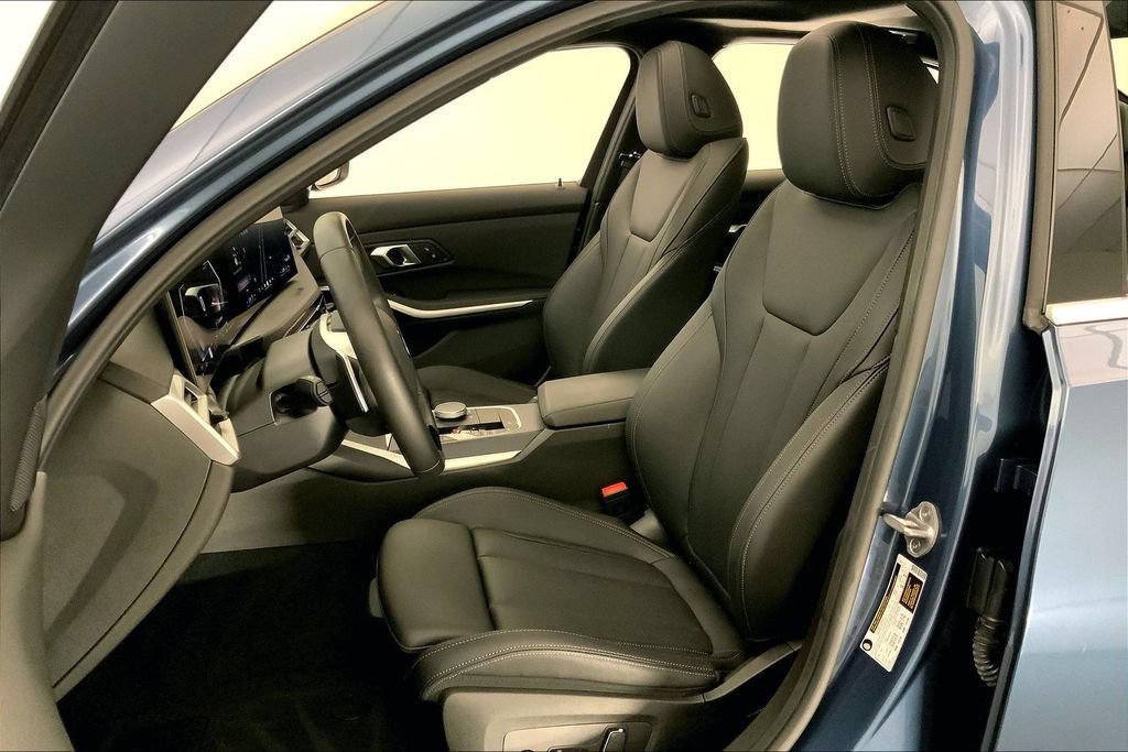 Used 2025 BMW 330i Sedan RWD image 12