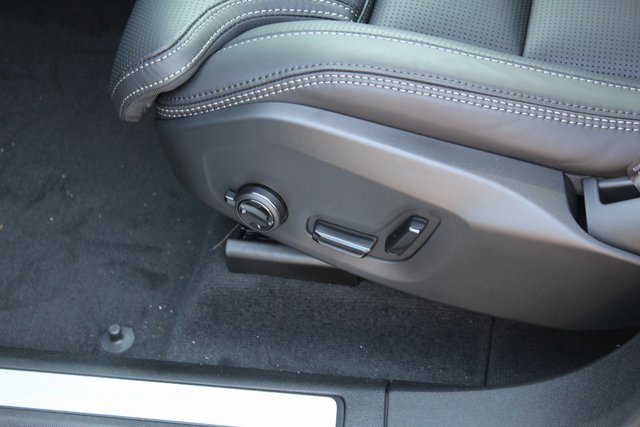 New 2026 Volvo XC60 B5 Ultra w/ Protection Package Premier image 13