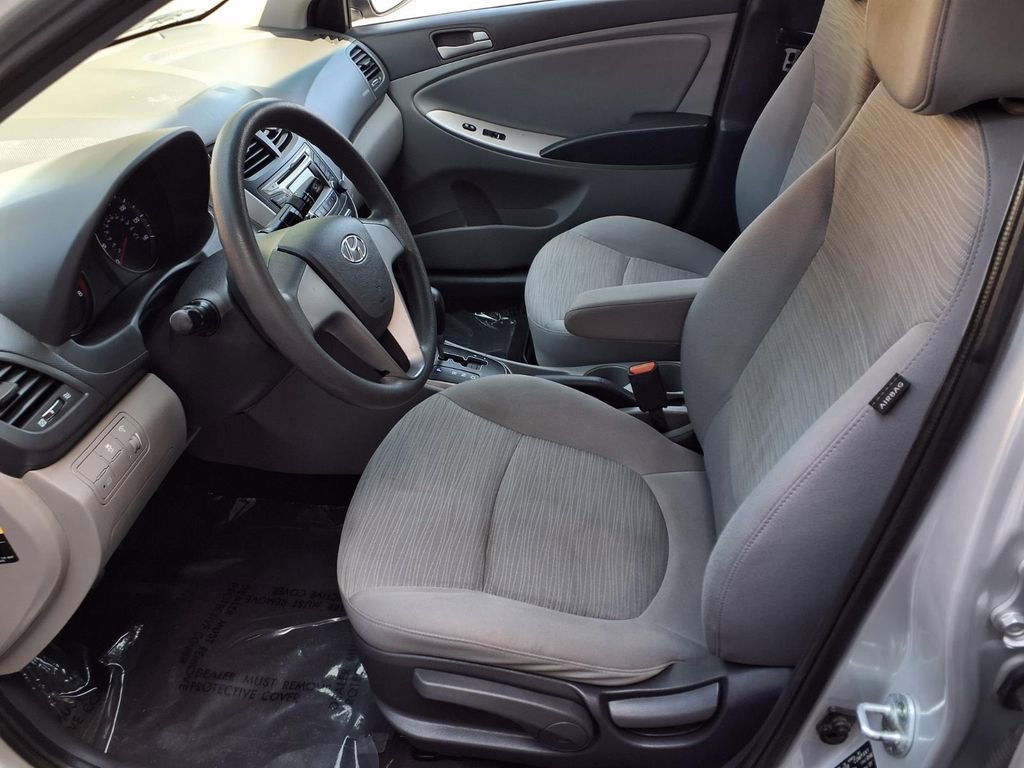 Used 2015 Hyundai Accent GLS image 15