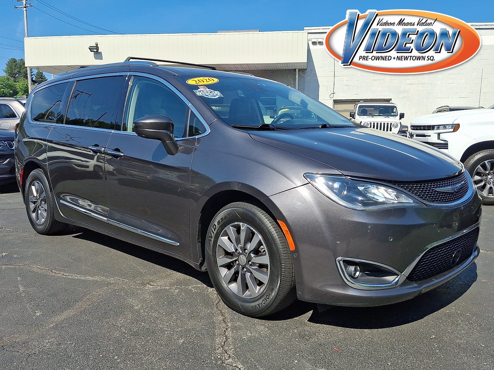 Certified 2020 Chrysler Pacifica Touring-L Plus FWD video 1