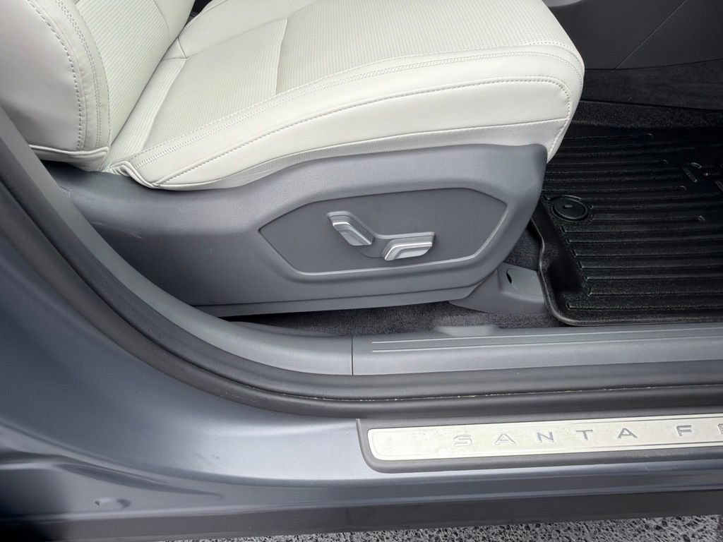 Used 2025 Hyundai Santa Fe Calligraphy AWD/4WD image 38