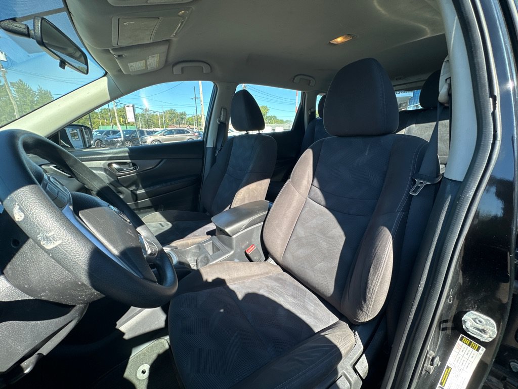Used 2015 Nissan Rogue S AWD/4WD image 10