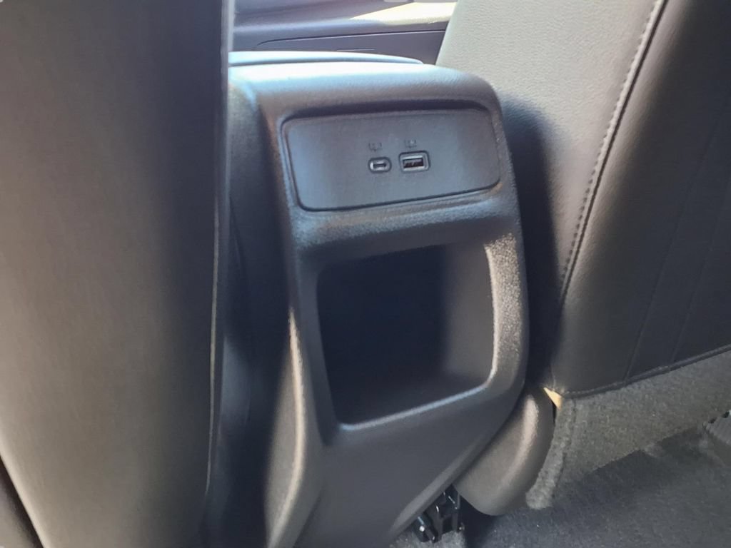 Used 2025 Chevrolet Trax LT FWD image 23