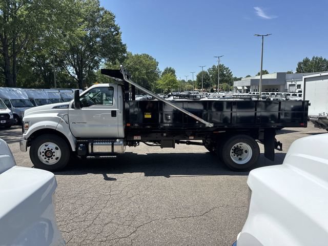 New 2027 Ford F750 2WD Regular Cab Super Duty image 5