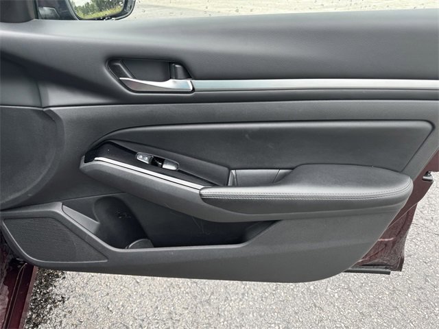 Used 2023 Nissan Altima 2.5 SV image 13