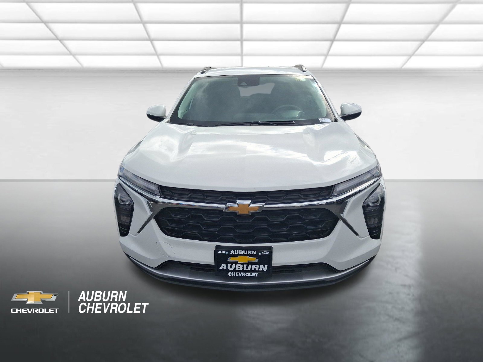 Used 2025 Chevrolet Trax LT FWD image 8
