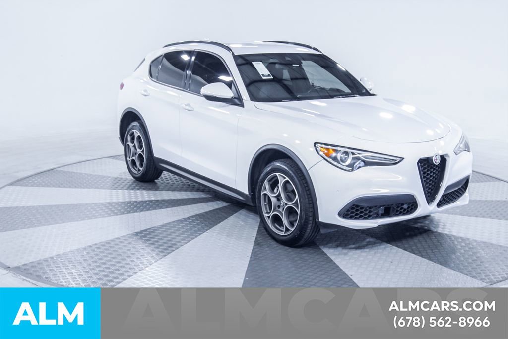Used 2022 Alfa Romeo Stelvio Sprint image 14