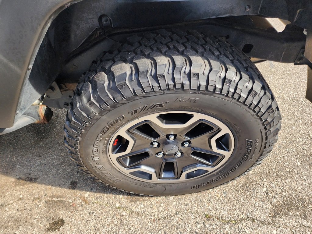 Used 2017 Jeep Wrangler Unlimited Rubicon image 11