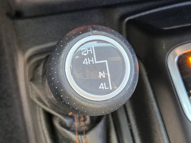 Used 2023 Jeep Gladiator Mojave w/ Cold Weather Group AWD/4WD image 22