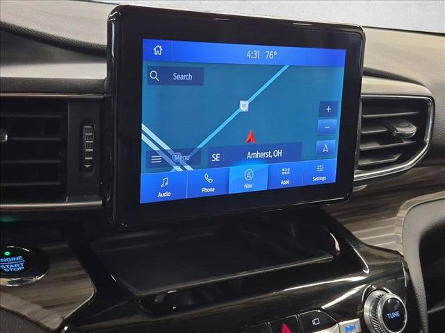 Used 2021 Ford Explorer Limited w/ Equipment Group 301A AWD/4WD image 13