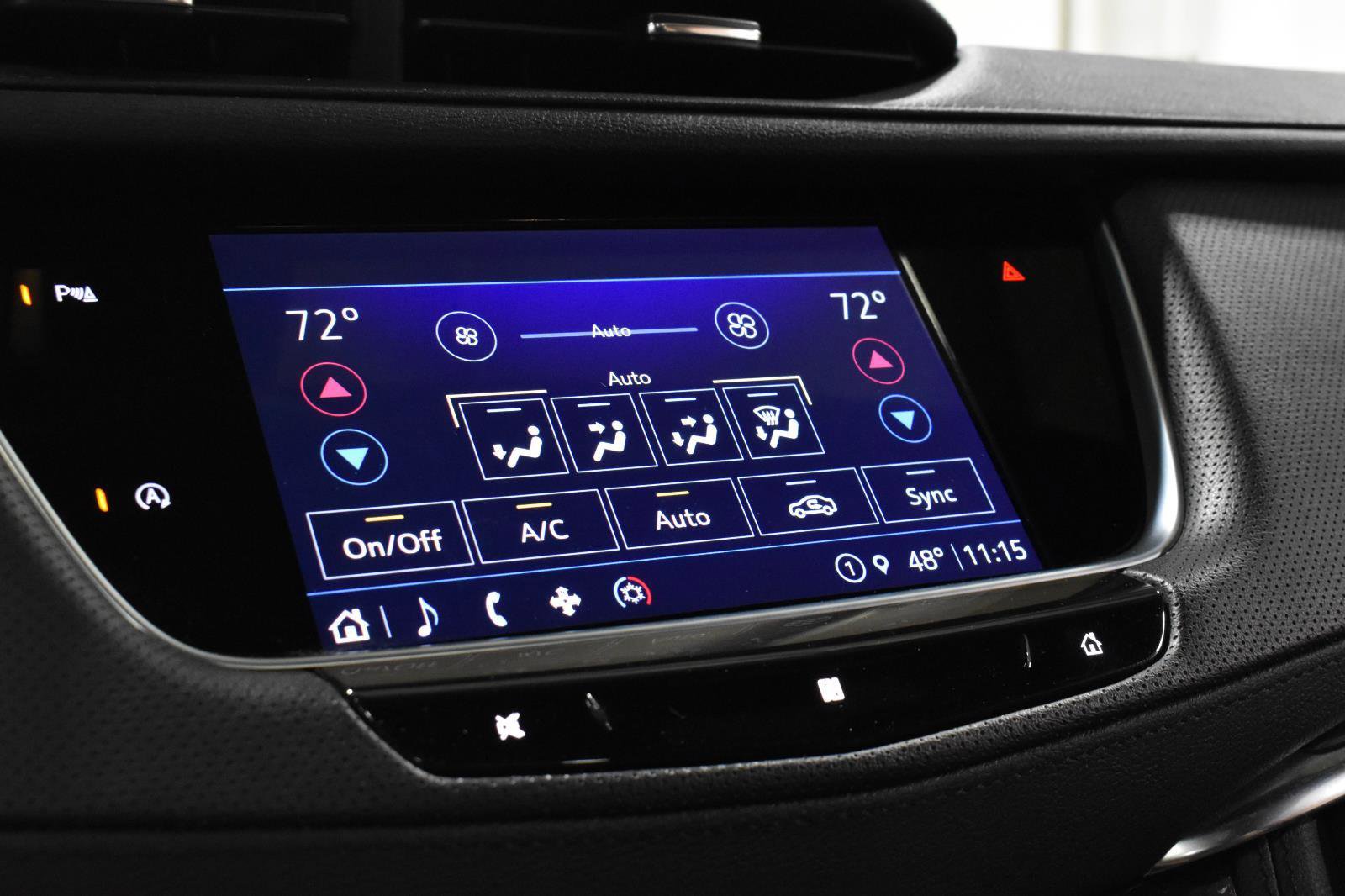 Used 2021 Cadillac XT5 Premium Luxury w/ LPO, Floor Liner Package image 18