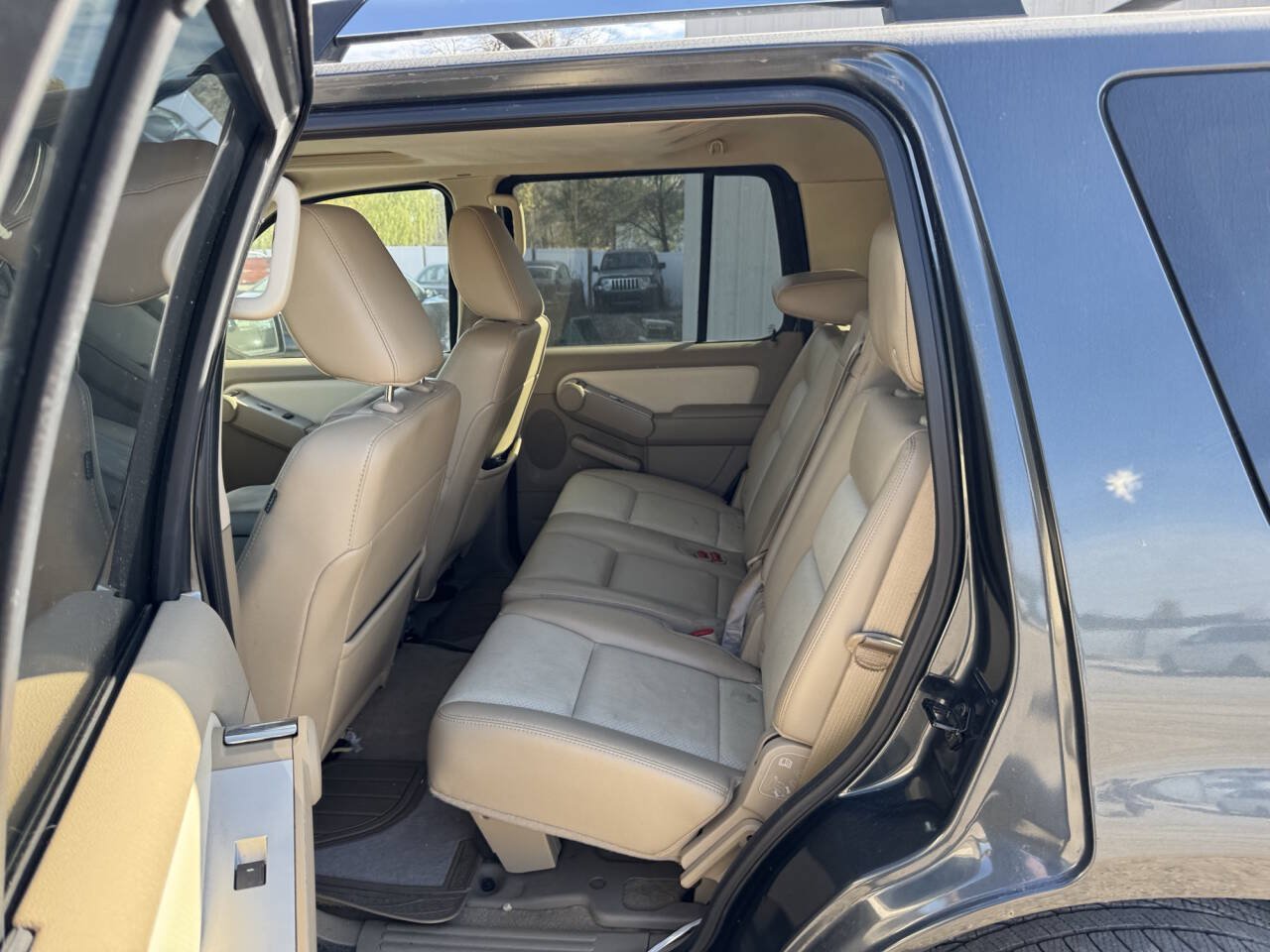 Used 2010 Mercury Mountaineer Premier AWD/4WD image 21