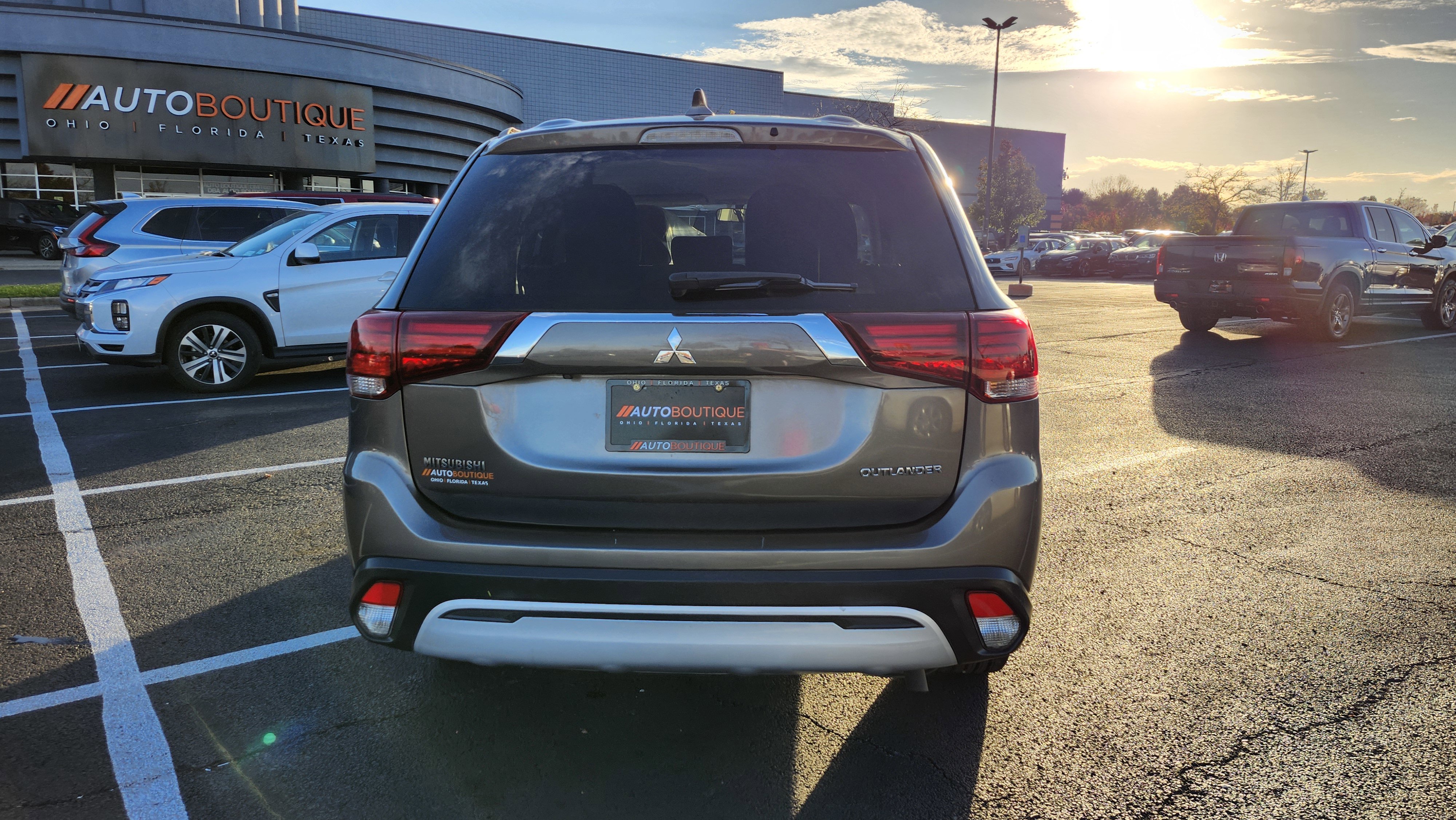 Used 2019 Mitsubishi Outlander ES image 10