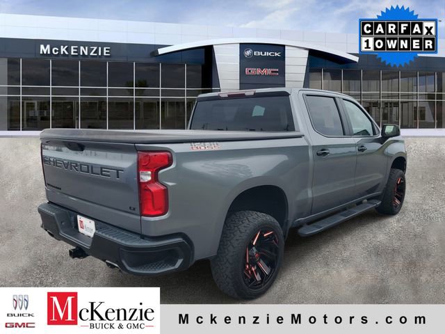 Used 2021 Chevrolet Silverado 1500 LT Trail Boss w/ LPO, Dark Essentials Package image 4