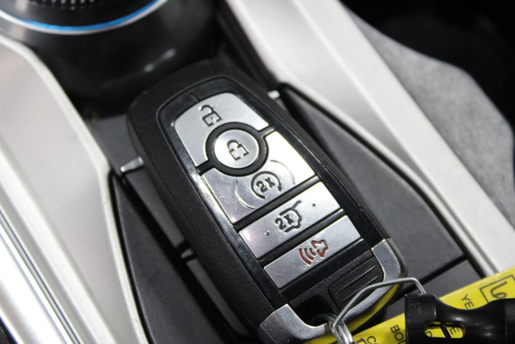 Used 2023 Ford Explorer XLT w/ Equipment Group 202A image 51